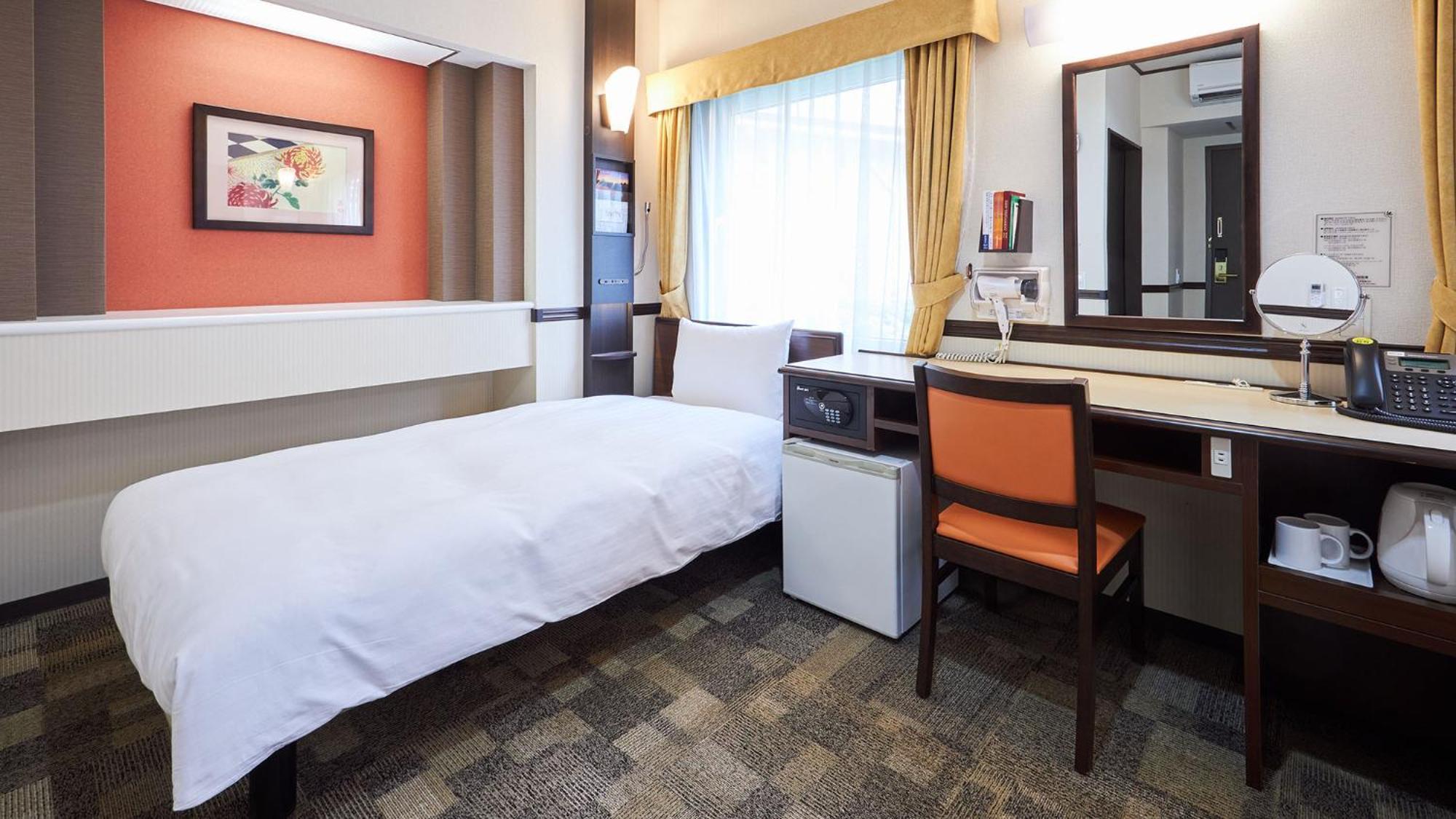 Toyoko Inn Tsu Eki Nishi Guchi Bilik gambar
